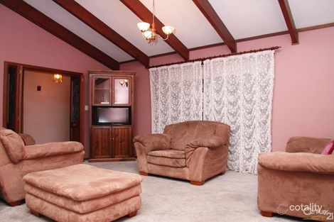 Property photo of 17 Kerrin Avenue Morphett Vale SA 5162
