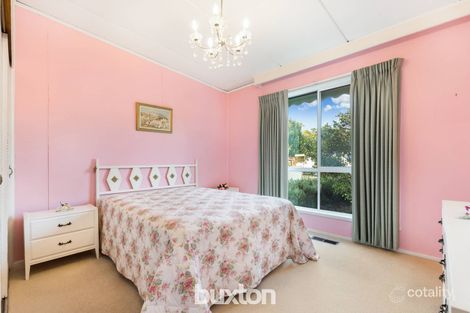 Property photo of 12 St Marks Close Dingley Village VIC 3172