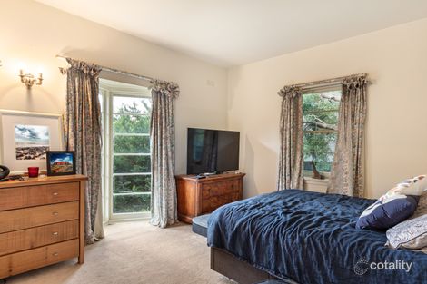 Property photo of 12 Yarradale Road Toorak VIC 3142