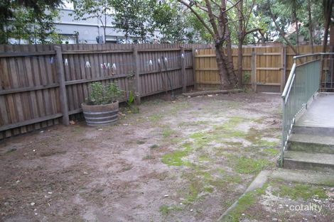Property photo of 2/319 Dandenong Road Prahran VIC 3181
