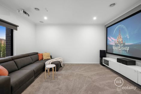 Property photo of 146 Wallara Waters Boulevard Wallan VIC 3756