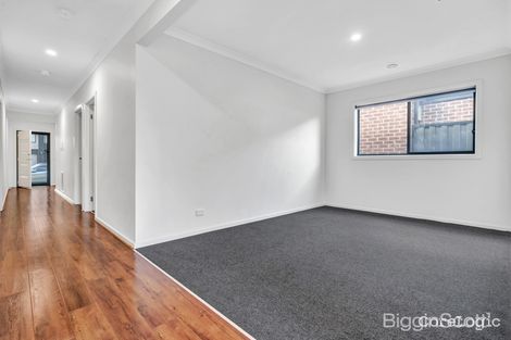 Property photo of 13 Bridport Circuit Tarneit VIC 3029