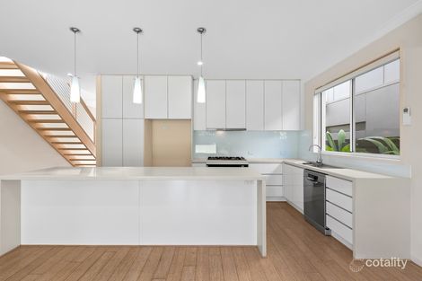 Property photo of 10 McCurley Street Wynnum West QLD 4178