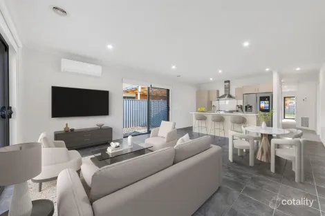 Property photo of 4 Cherry Blossom Chase Pakenham VIC 3810