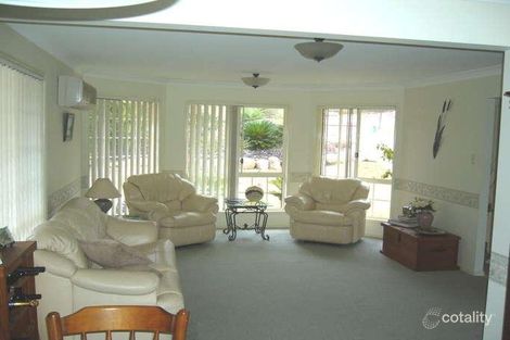 Property photo of 19 Cotswold Place Bridgeman Downs QLD 4035