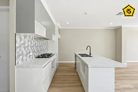 Property photo of 8 Amara Street Tarneit VIC 3029