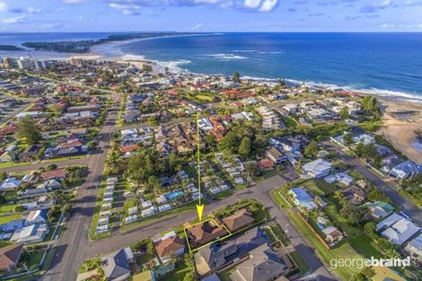 Property photo of 3 Narrawa Avenue Blue Bay NSW 2261