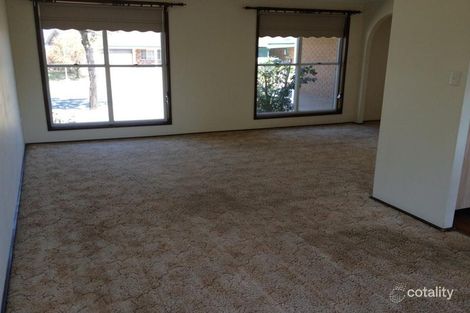 Property photo of 5 Burbank Crescent Hunterview NSW 2330