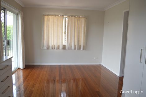 Property photo of 37 Cresthaven Drive Mansfield QLD 4122