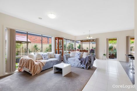 Property photo of 14 Clementson Drive Caroline Springs VIC 3023