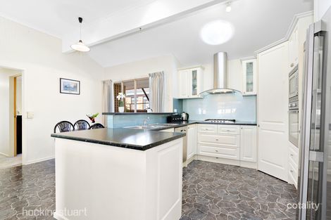 Property photo of 5 Bexley Close Werribee VIC 3030