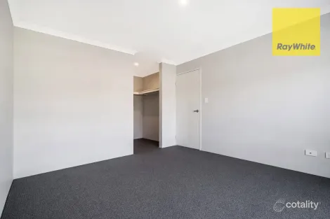 Property photo of 16 Dalaroo Boulevard Midvale WA 6056