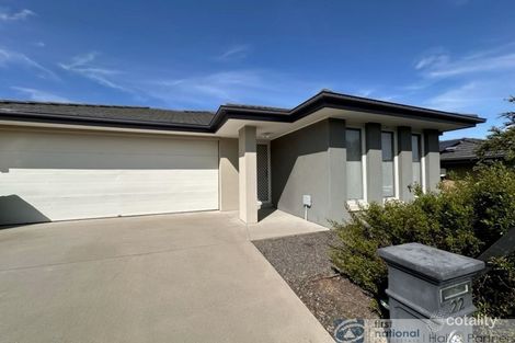 Property photo of 22 Cabernet Way Pakenham VIC 3810