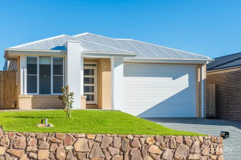 4 BELMONT LANE, GISBORNE, VIC 3437