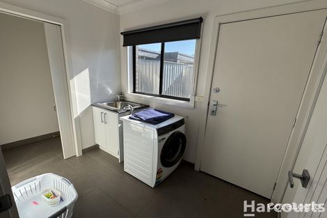Property photo of 34 Dollar Avenue Horsham VIC 3400