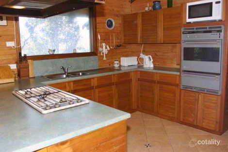 Property photo of 8 Bradshaw Avenue Crafers SA 5152