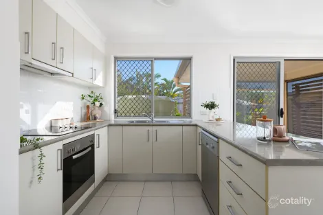 Property photo of 2/37 Creekside Esplanade Cooloola Cove QLD 4580