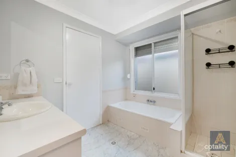 Property photo of 94 Winten Drive Glendenning NSW 2761