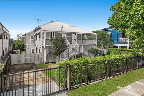 Property photo of 26 Stratton Terrace Wynnum QLD 4178