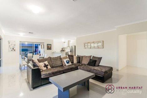 Property photo of 2 Tyndale Turn Wellard WA 6170
