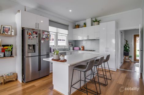 Property photo of 17 Creeth Street Long Gully VIC 3550