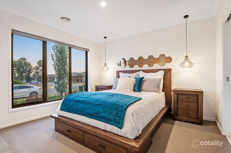 Property photo of 496 Grand Boulevard Craigieburn VIC 3064