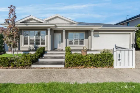 Property photo of 10 Lance Drive Armstrong Creek VIC 3217