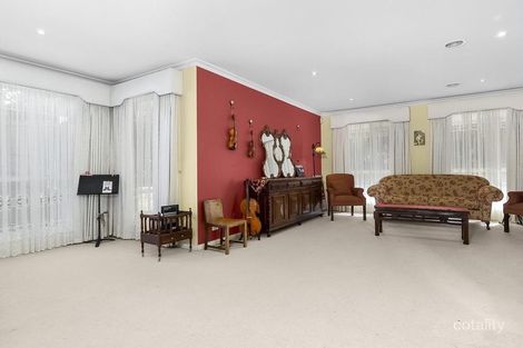Property photo of 16 Connaught Place Glen Waverley VIC 3150