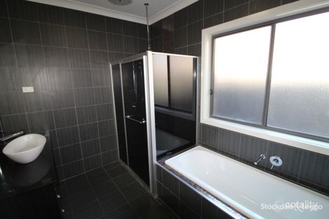 Property photo of 31 Wickford Road Tarneit VIC 3029