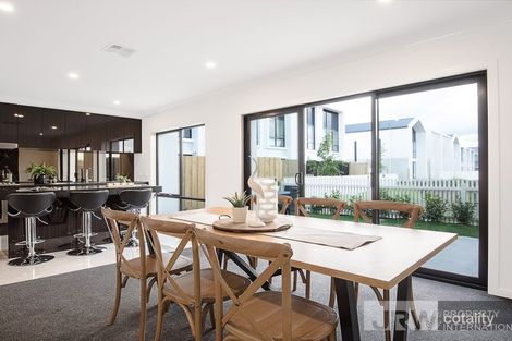 Property photo of 41 Amadeo Way Chirnside Park VIC 3116
