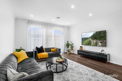 Property photo of 10 Carob Street Mickleham VIC 3064
