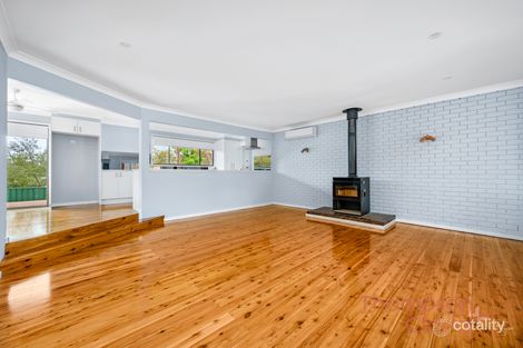Property photo of 13 Geddes Close Thornton NSW 2322