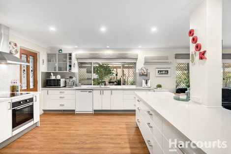 Property photo of 2 Sunningdale Chase Meadow Springs WA 6210