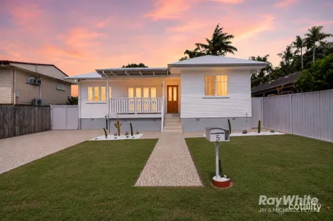 5 Highland St, Redcliffe, QLD 4020