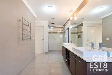 Property photo of 24 Zeus Avenue Cranbourne West VIC 3977