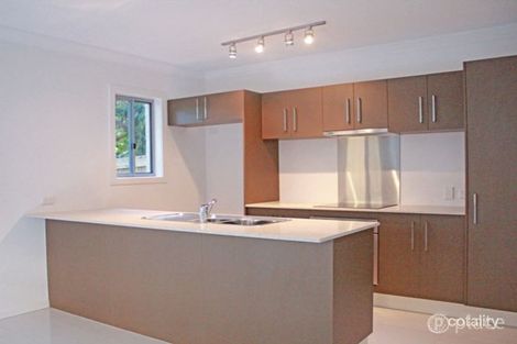 2/27 Portland St, Annerley, QLD 4103