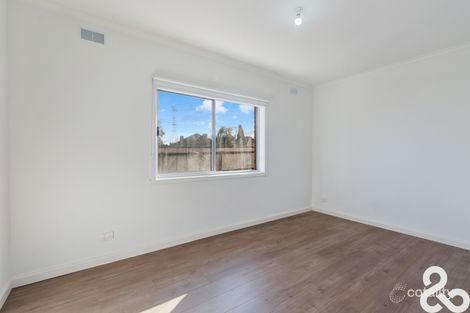 Property photo of 27 Hughes Parade Reservoir VIC 3073