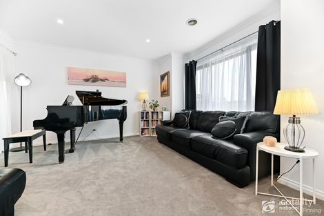 Property photo of 6 Oliver Court Narre Warren South VIC 3805