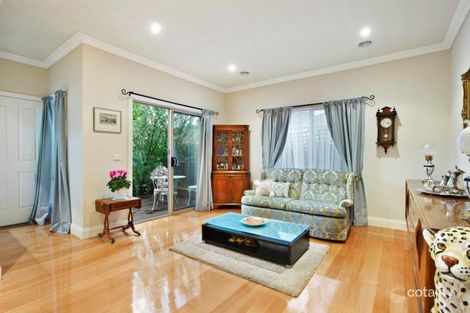 Property photo of 2/11 Maude Avenue Doncaster East VIC 3109