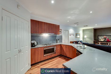 Property photo of 23 Riviera Drive Berwick VIC 3806