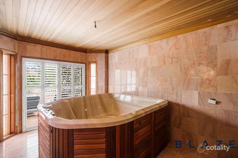 Property photo of 8 Moorhouse Crescent Edensor Park NSW 2176