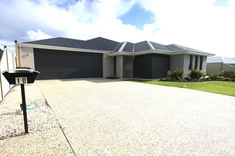 Property photo of 10 Libra Way Australind WA 6233