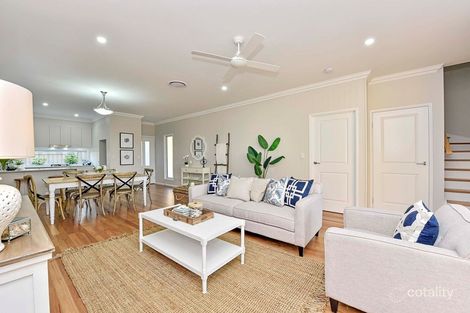 51 Noela St, Coorparoo, QLD 4151