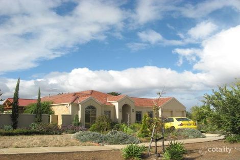 70 Castlewellan Bvd, Hillside, VIC 3037