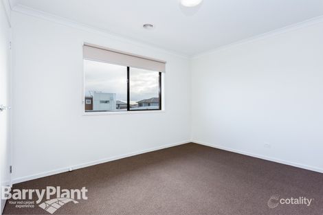 Property photo of 13 Oakham Drive Williams Landing VIC 3027