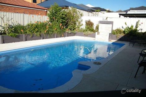 Property photo of 39 Backshall Place Wanneroo WA 6065
