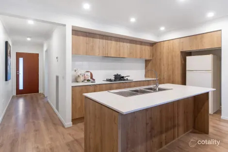 Property photo of 47 Dalhalla Circuit Clyde North VIC 3978