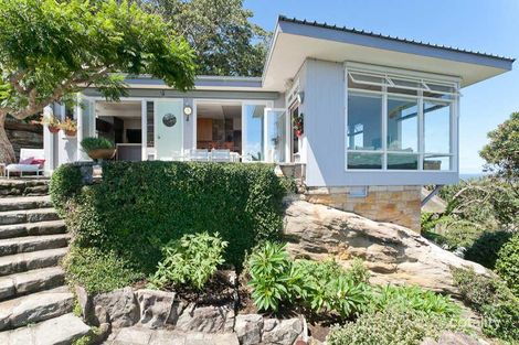 111 Whale Beach Rd, Avalon Beach, NSW 2107