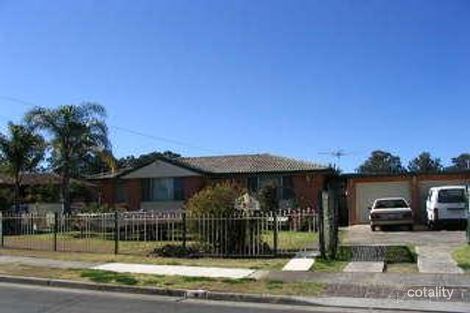 2 Gyra Pl, Dharruk, NSW 2770