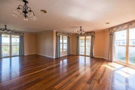 Property photo of 3 Gallagher Place Orange NSW 2800